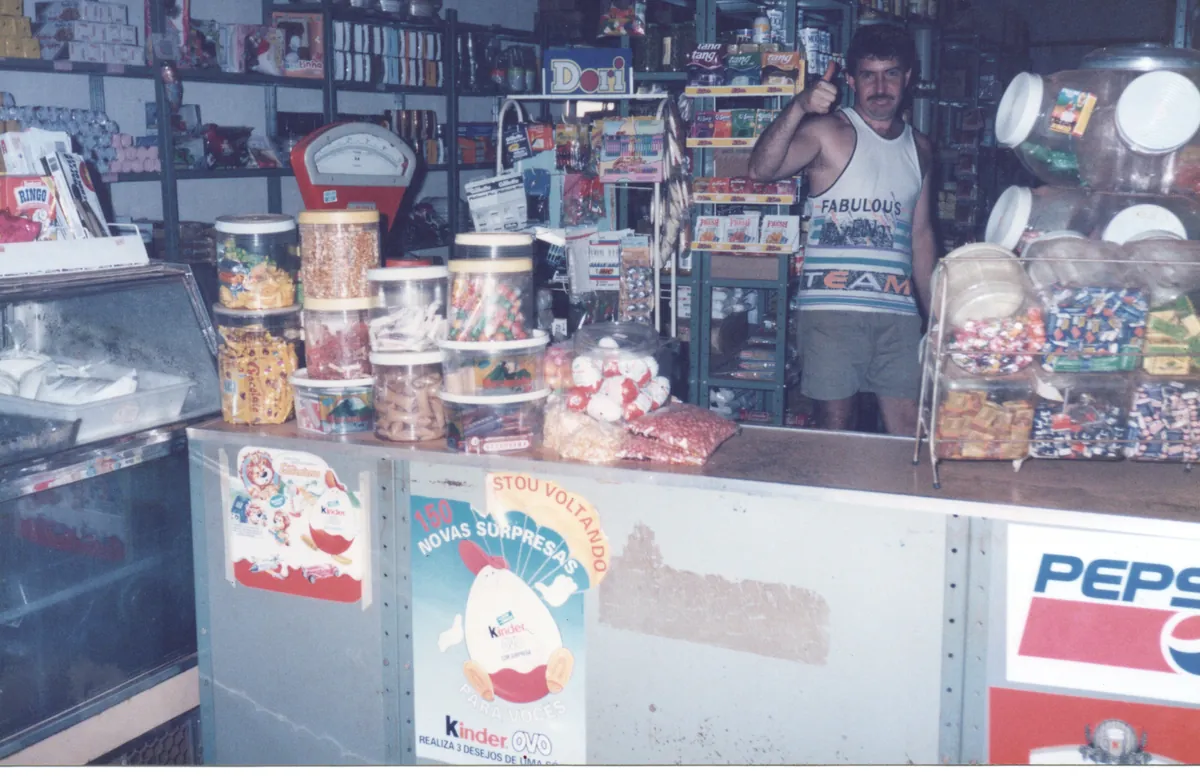 Equipe do Supermercado May em 1999